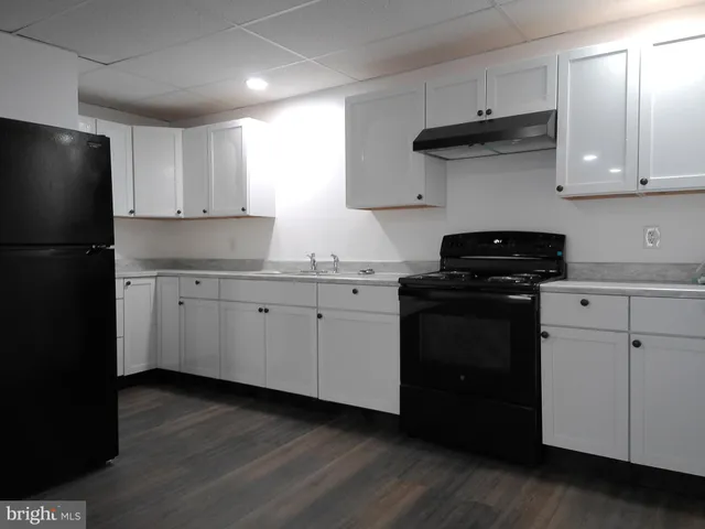 $1,000 | 720 East Main Street, Unit 1, Hegins, PA 17938