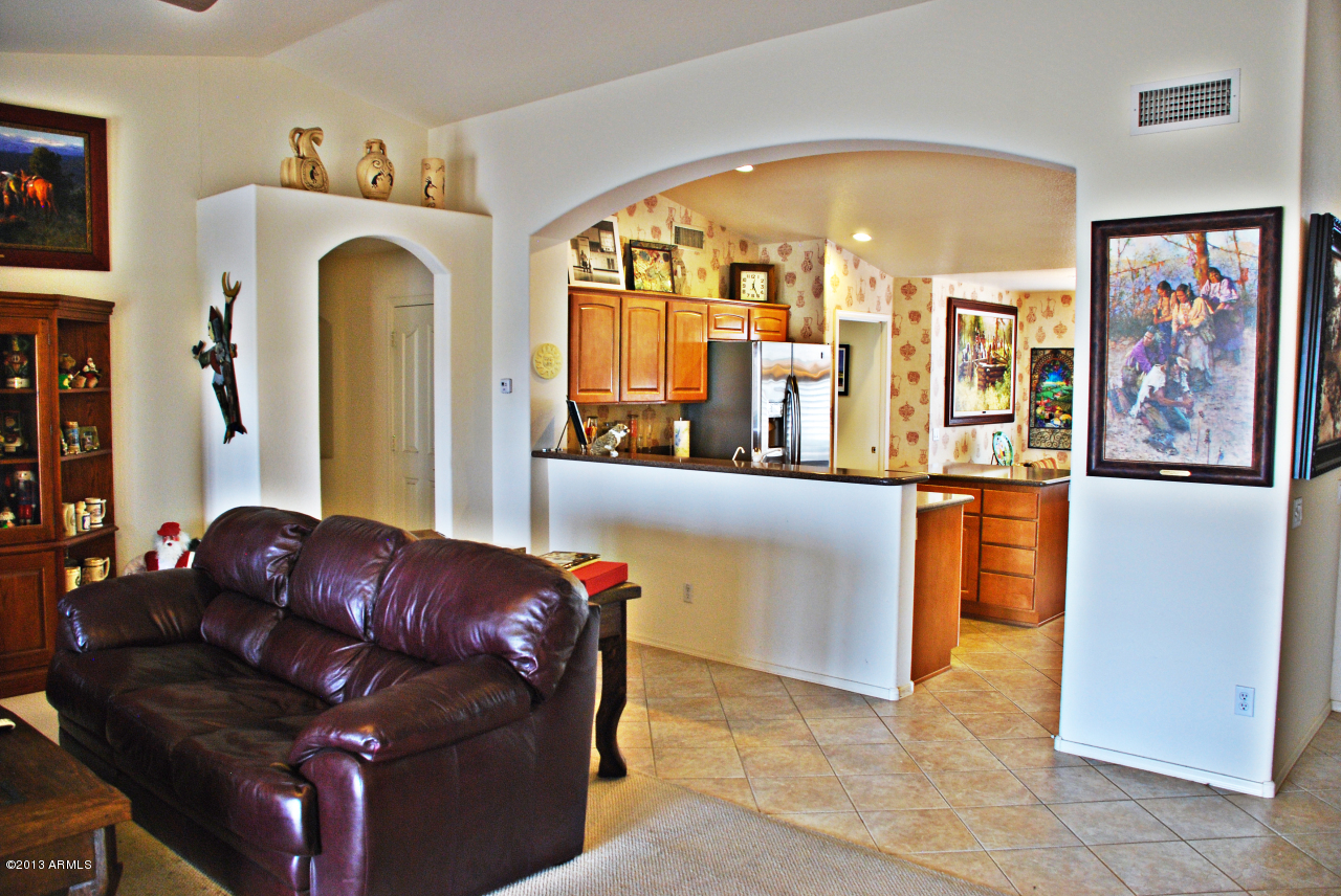 14765 Piccadilly Road Goodyear, AZ 85395 - Photo 4 of 16 Kitchen