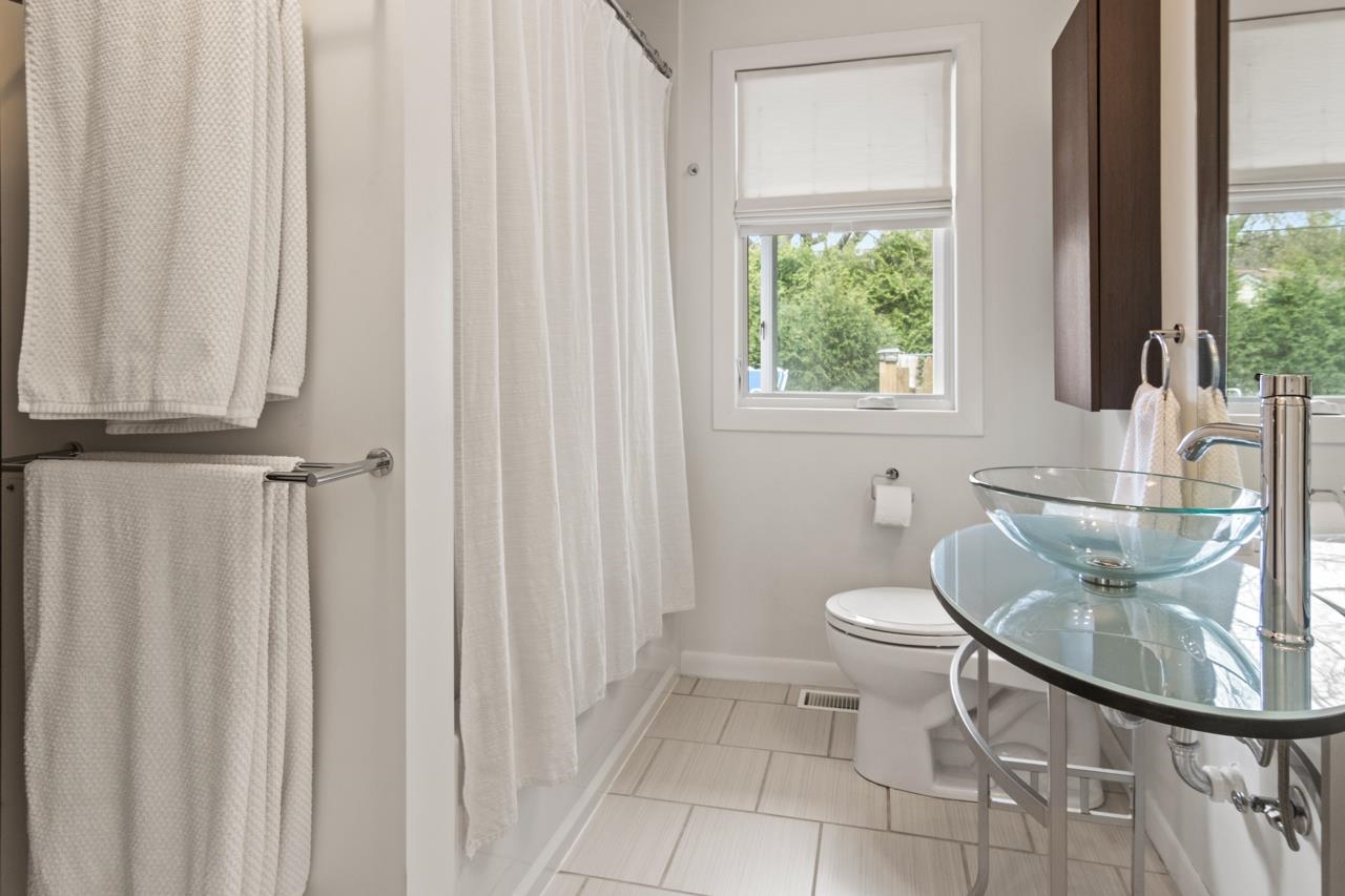 645 Sheridan Road Traverse City, MI 49686 - Photo 33 of 46 1921751-6f21200c-0401-4395-bcf5-487a11d6e783.JPG