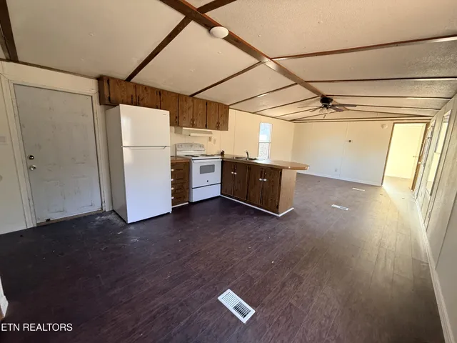 a view of a storage & utility room