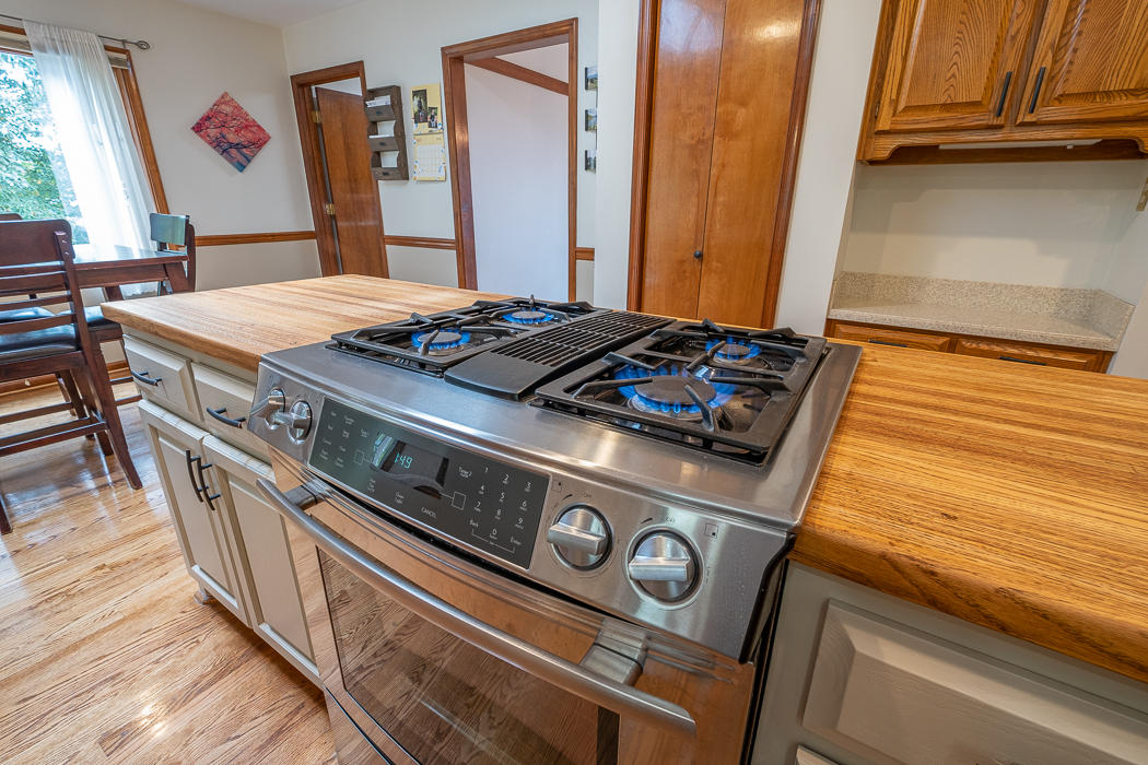 5192 Fox Ridge Road Southwest Roanoke, VA 24018 - Photo 25 of 83 Gas Range