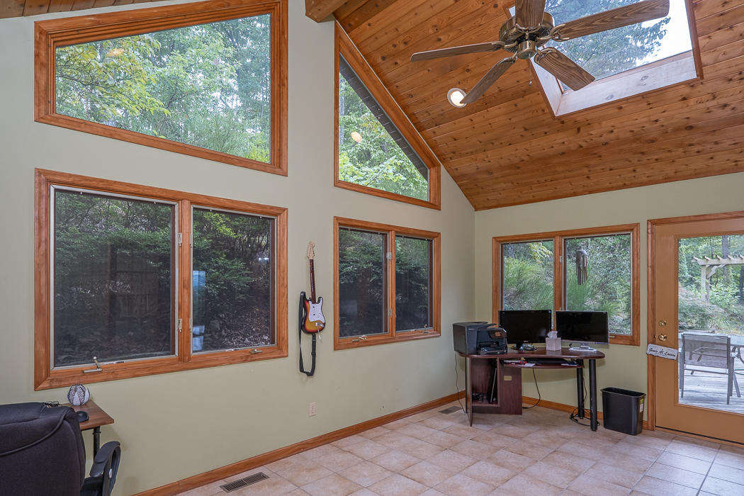 5192 Fox Ridge Road Southwest Roanoke, VA 24018 - Photo 38 of 83 Ceiling fan in Sunroom