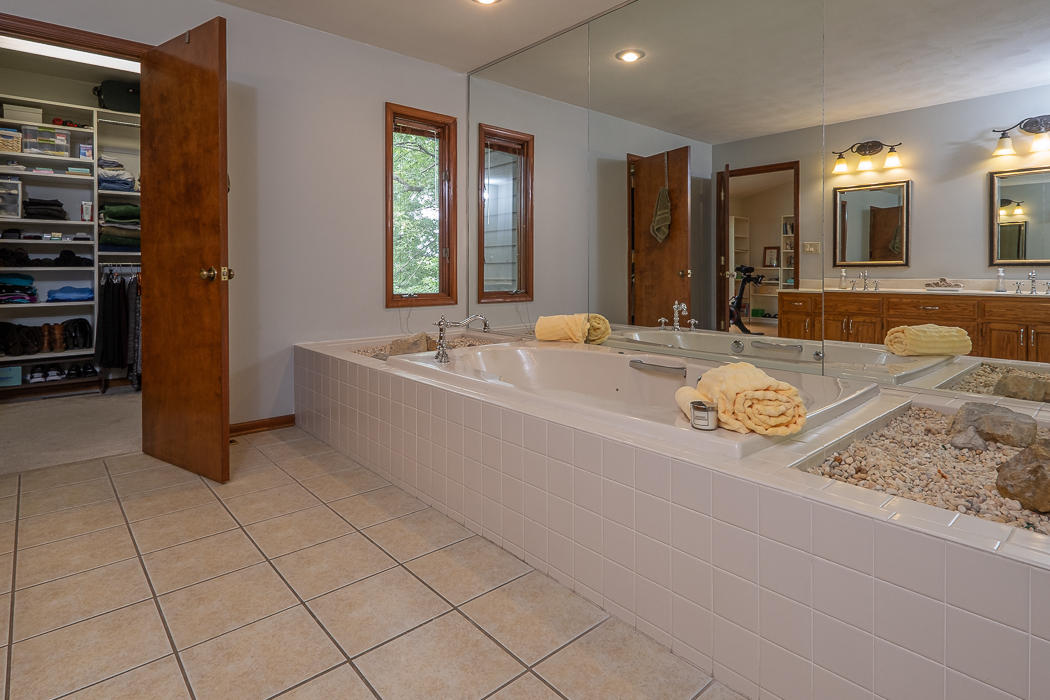 5192 Fox Ridge Road Southwest Roanoke, VA 24018 - Photo 50 of 83 Master Bath