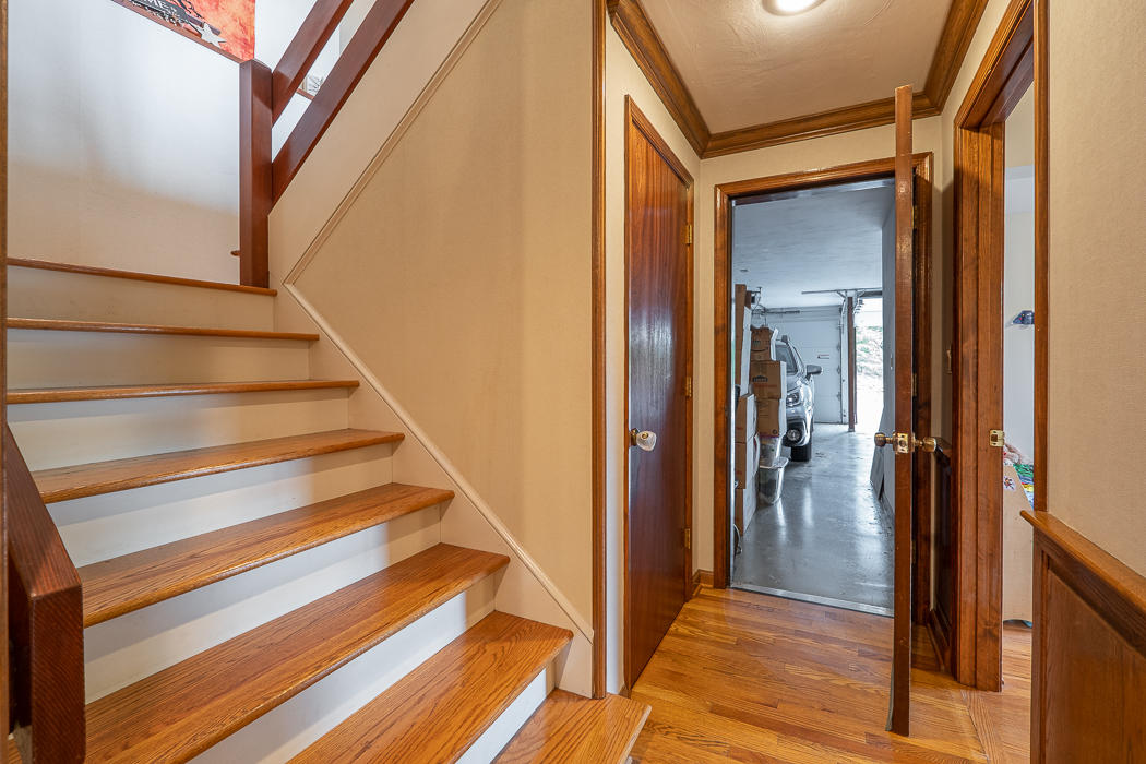 5192 Fox Ridge Road Southwest Roanoke, VA 24018 - Photo 63 of 83 Stairway