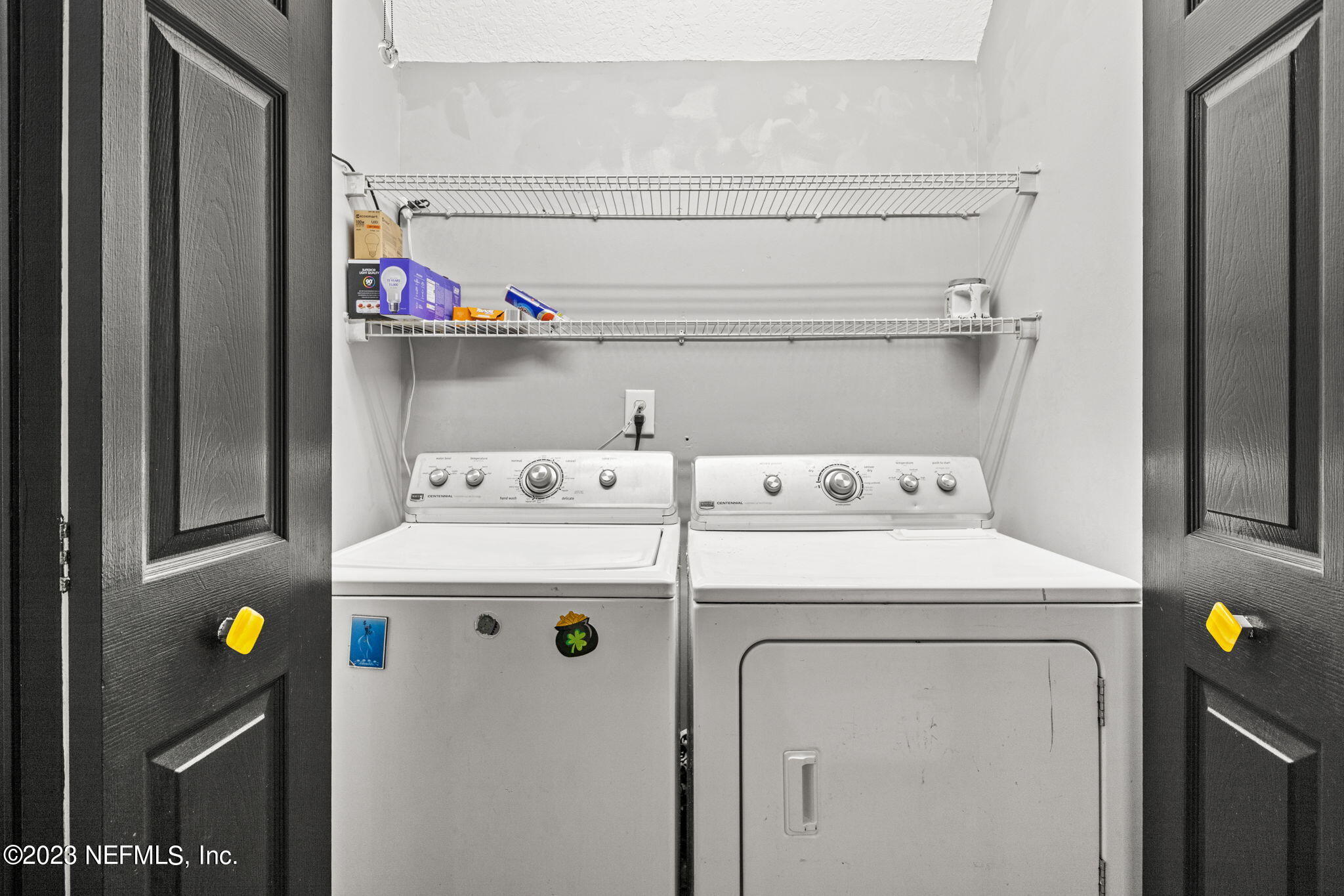 944 North Lilac Loop St. Johns, FL 32259 - Photo 19 of 32 a utility room with dryer and washer