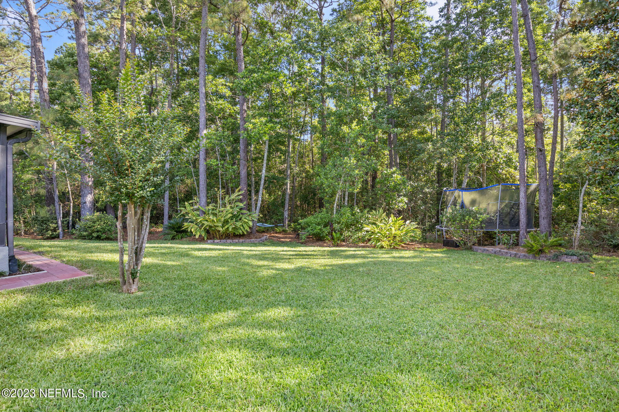 944 North Lilac Loop St. Johns, FL 32259 - Photo 31 of 32 a view of a park with large trees