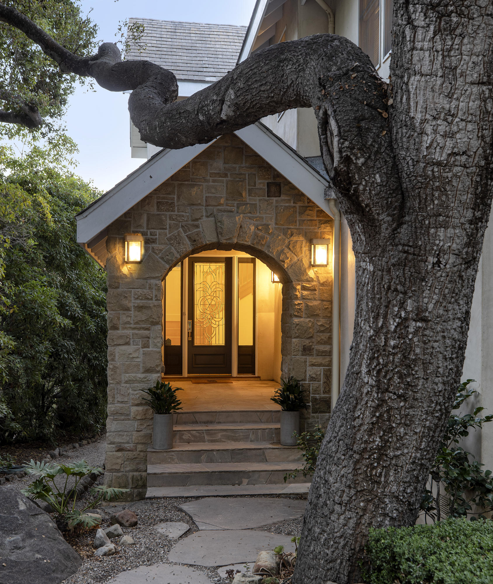 521 Toro Canyon Road Montecito, CA 93108 - Photo 4 of 17 Entry