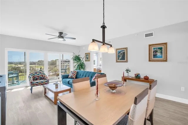 $380,000 | 960 Starkey Road, Unit 7505, Largo, FL 33771