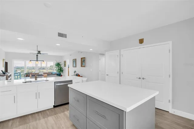 $380,000 | 960 Starkey Road, Unit 7505, Largo, FL 33771