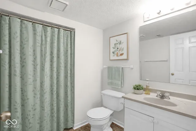 $1,500 | 6010 South Bay Drive, Indianapolis, IN 46250