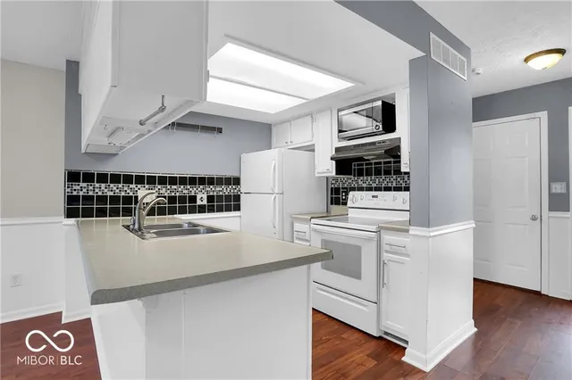 $1,500 | 6010 South Bay Drive, Indianapolis, IN 46250