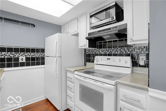 $1,500 | 6010 South Bay Drive, Indianapolis, IN 46250