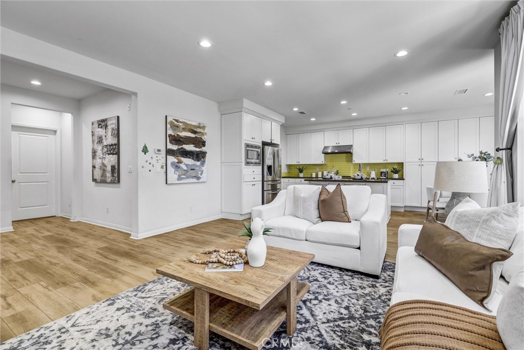 131 Okra Irvine, CA 92618 - Photo 7 of 30