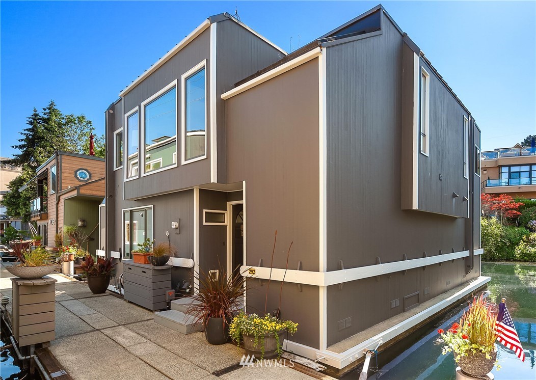 2600 Fairview Avenue East, Unit 7 Seattle, WA 98102 - Photo 1 of 32