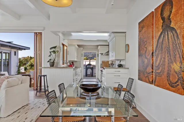 $9,995,000 | 310 Seadrift Road, Stinson Beach, CA 94970