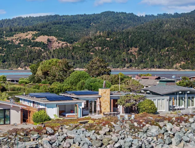 $9,995,000 | 310 Seadrift Road, Stinson Beach, CA 94970