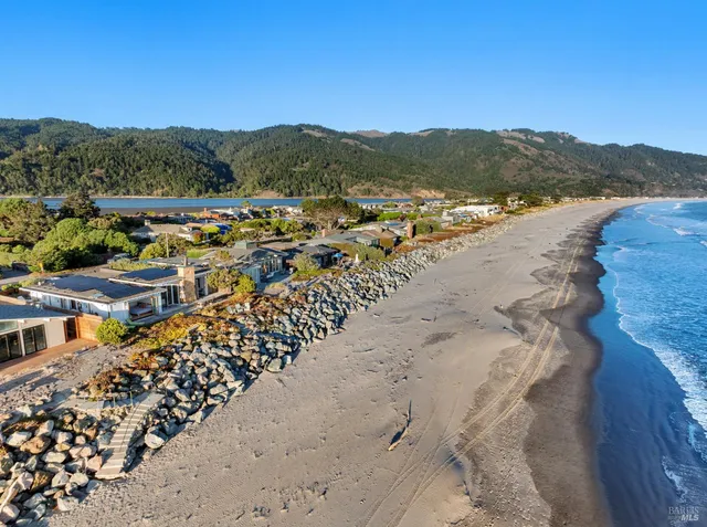 $9,995,000 | 310 Seadrift Road, Stinson Beach, CA 94970