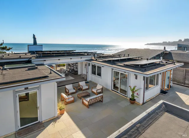 $9,995,000 | 310 Seadrift Road, Stinson Beach, CA 94970