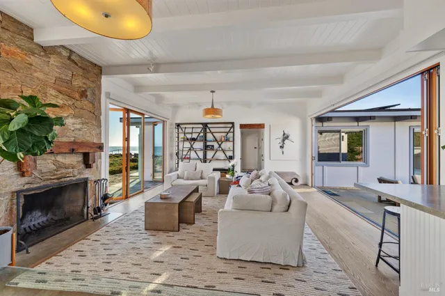 $9,995,000 | 310 Seadrift Road, Stinson Beach, CA 94970