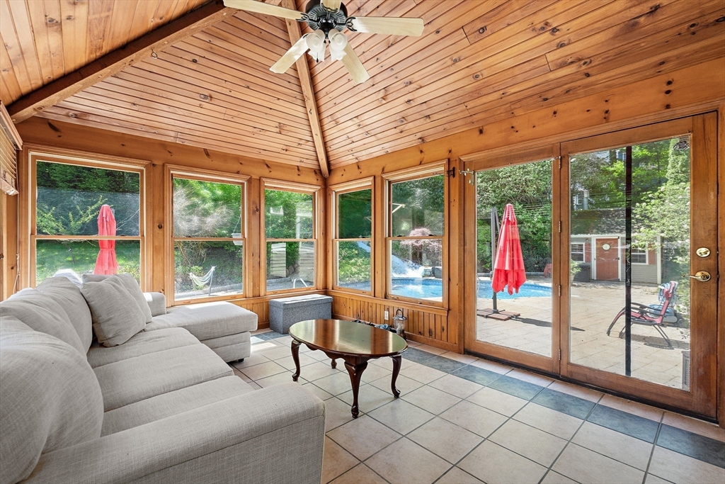 4 Dix Road Franklin, MA 02038 - Photo 29 of 39