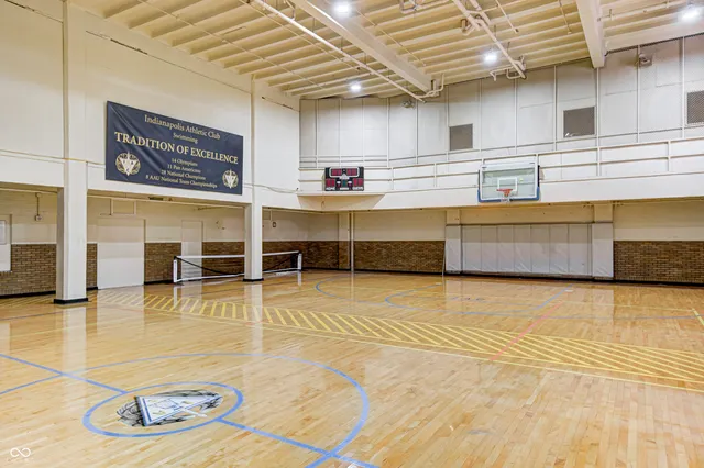 $2,400 | 350 North Meridian Street, Unit 304, Indianapolis, IN 46204