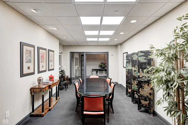 $2,400 | 350 North Meridian Street, Unit 304, Indianapolis, IN 46204