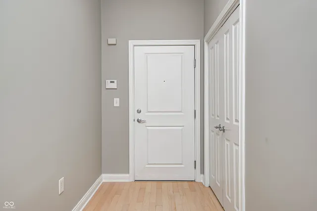 $2,400 | 350 North Meridian Street, Unit 304, Indianapolis, IN 46204