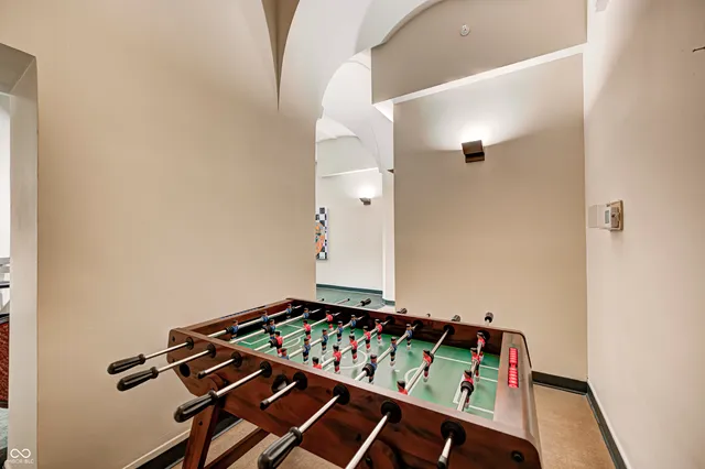 $2,400 | 350 North Meridian Street, Unit 304, Indianapolis, IN 46204