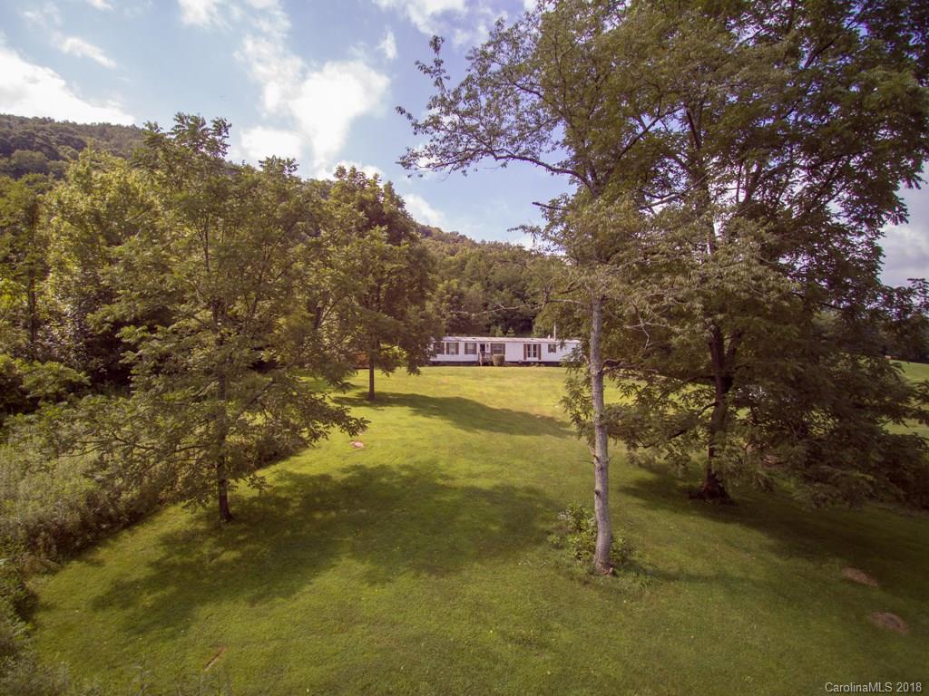 93 Circle East Ranch Road Burnsville, NC 28714 - Photo 2 of 30 Gallery Image 2