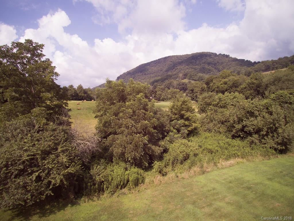 93 Circle East Ranch Road Burnsville, NC 28714 - Photo 16 of 30 Gallery Image 16
