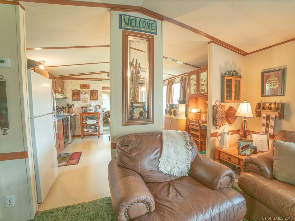 93 Circle East Ranch Road Burnsville, NC 28714 - Photo 20 of 30 Gallery Image 20