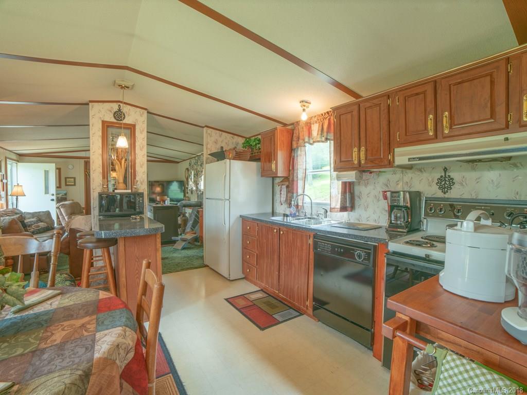 93 Circle East Ranch Road Burnsville, NC 28714 - Photo 21 of 30 Gallery Image 21