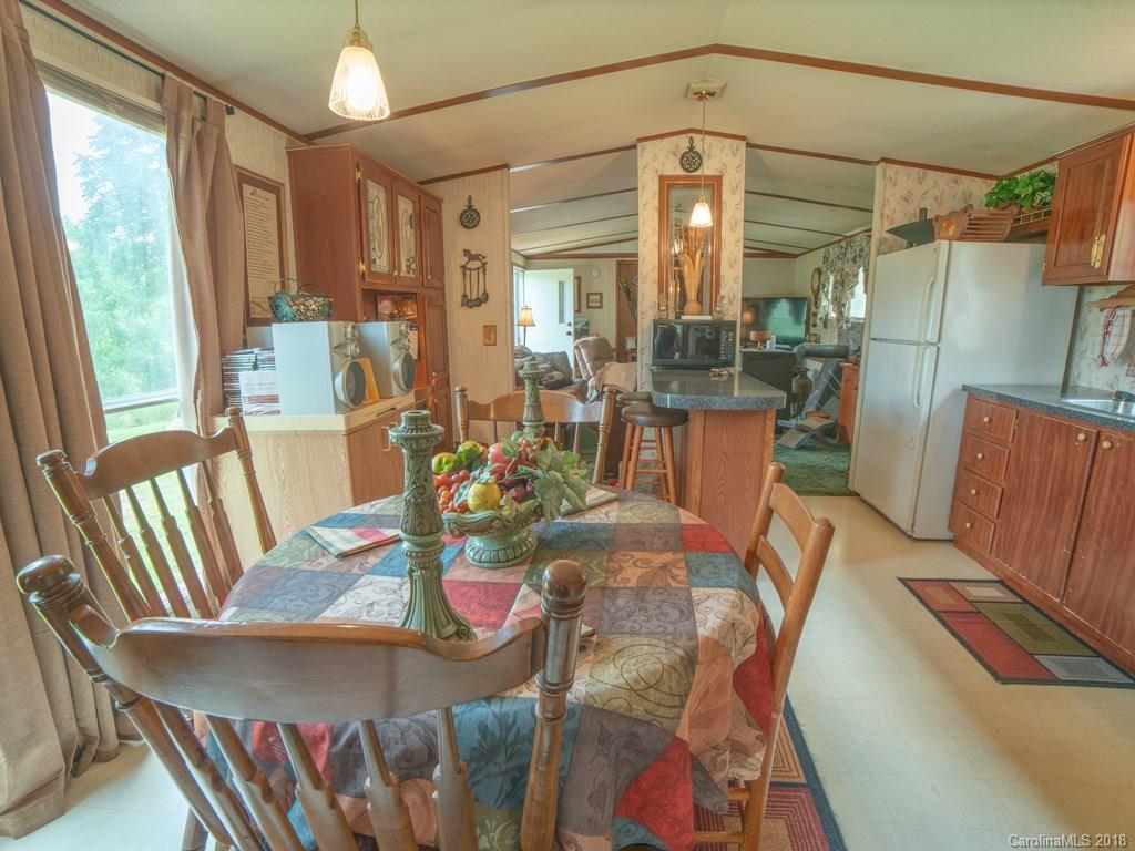93 Circle East Ranch Road Burnsville, NC 28714 - Photo 22 of 30 Gallery Image 22