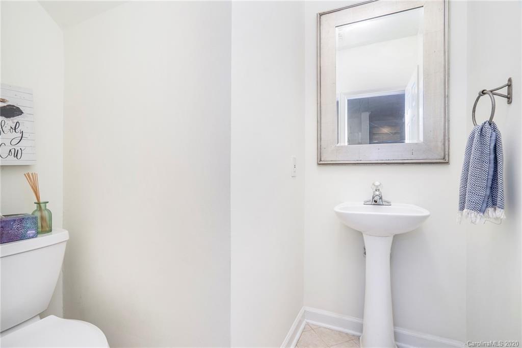 416 Queens Road, Unit 4 Charlotte, NC 28207 - Photo 8 of 26 Gallery Image 8