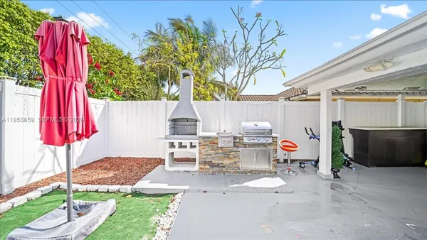 a view of outdoor space yard and patio