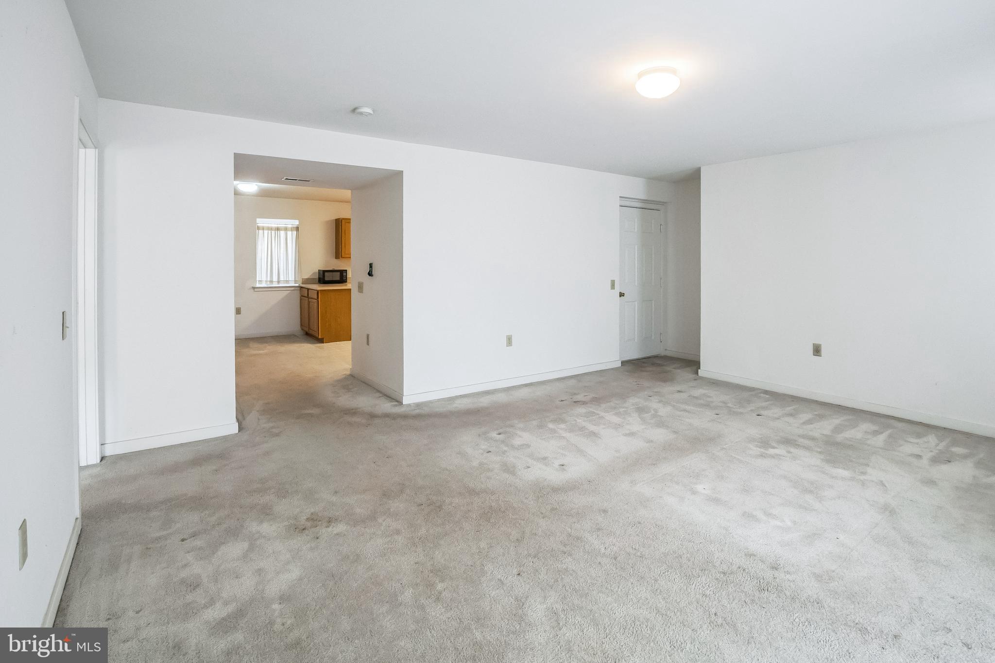 8002 Westview Road, Unit 8002 Wilmington, DE 19802 - Photo 5 of 27 Gallery Image 5