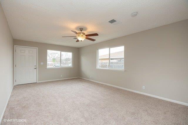 316 Spring Place Lemoore, CA 93245 - Photo 3 of 24