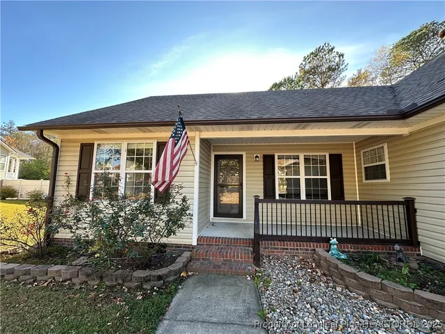 $1,995 | 2564 Lull Water Drive, Fayetteville, NC 28306