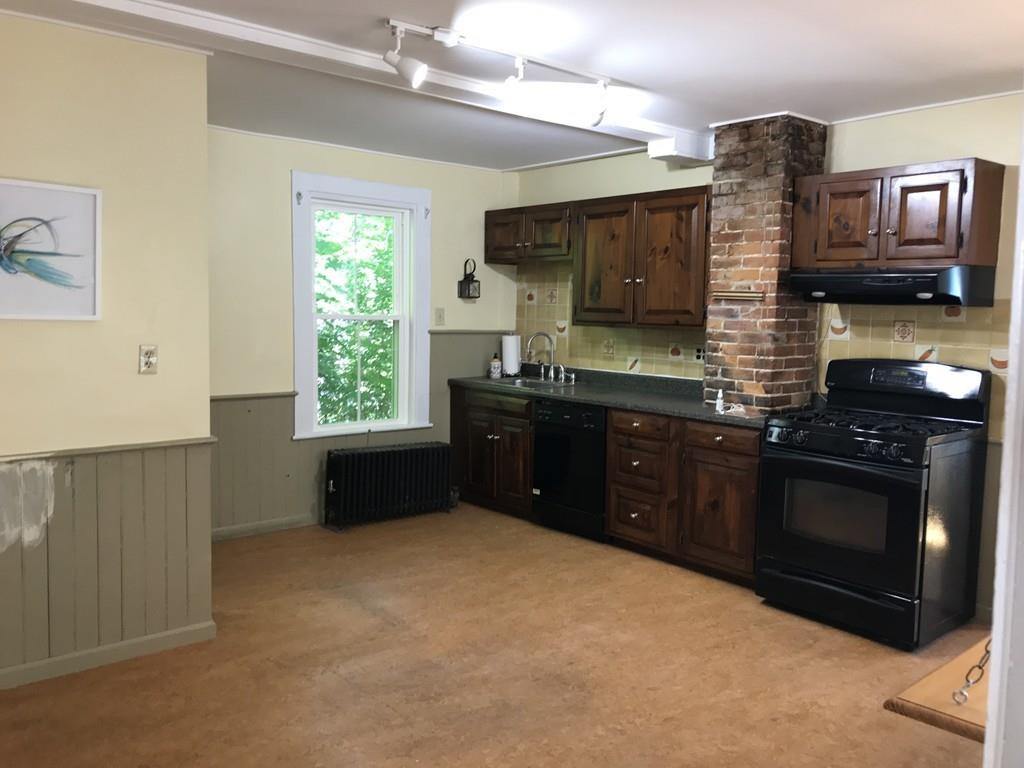 51 Amherst Road Pelham, MA 01002 - Photo 5 of 30