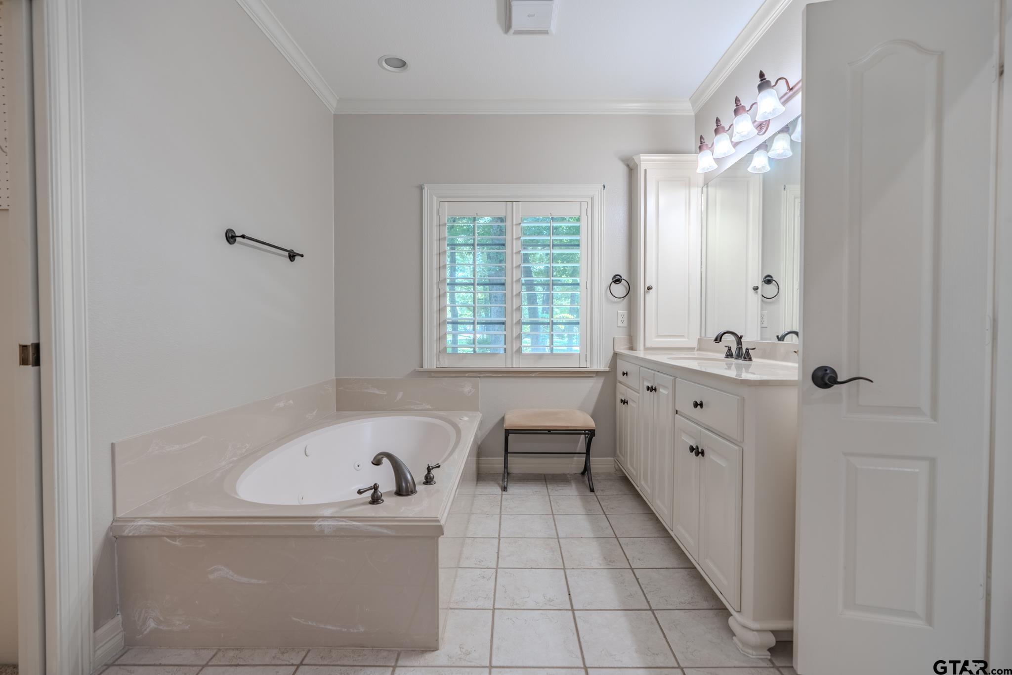 3429 Ridge Bluff Circle Tyler, TX 75707 - Photo 29 of 48