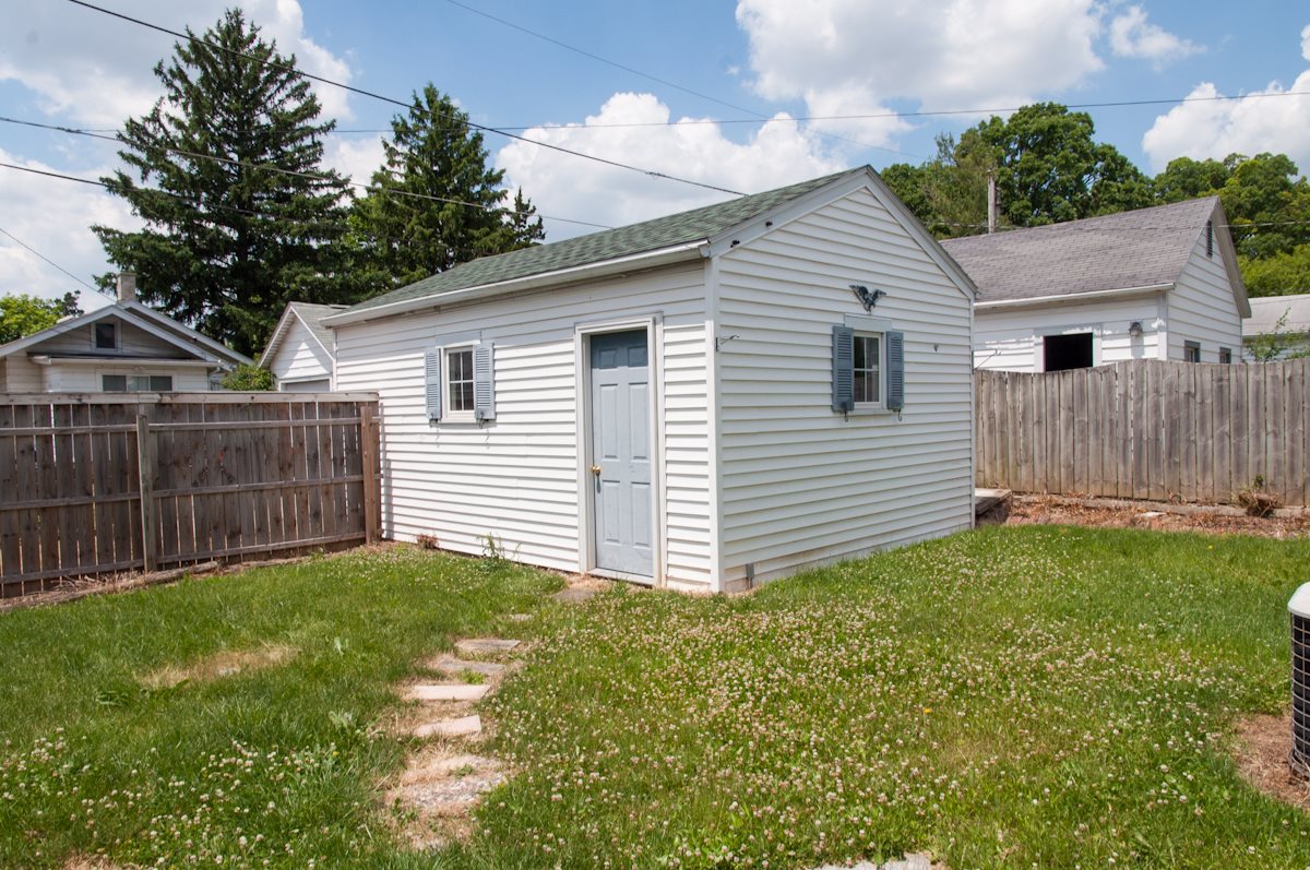 2415 Terrace Road Fort Wayne, IN 46805 - Photo 7 of 36