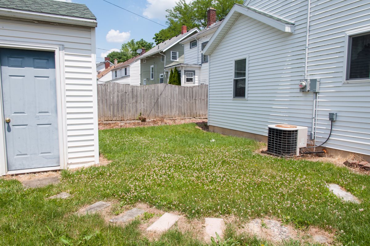 2415 Terrace Road Fort Wayne, IN 46805 - Photo 9 of 36