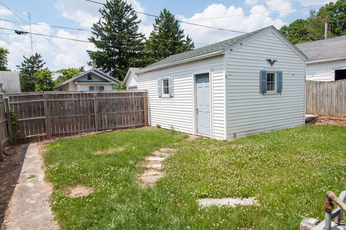 2415 Terrace Road Fort Wayne, IN 46805 - Photo 10 of 36