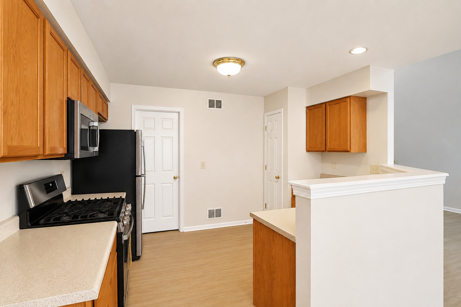 58 Rolling Oaks Road, Unit B Sugar Grove, IL 60554 - Photo 6 of 21