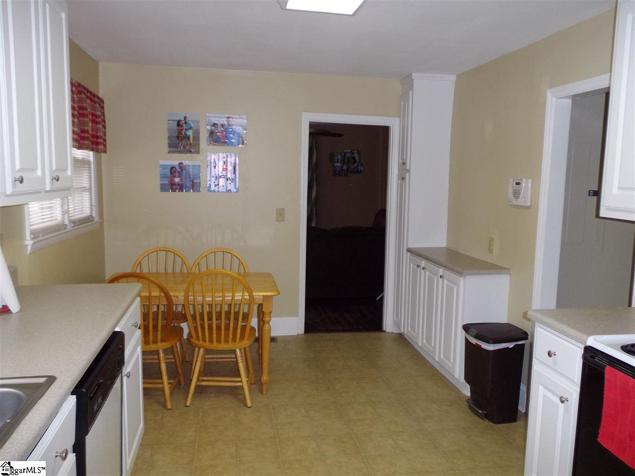 218 Snow Street Greer, SC 29651 - Photo 7 of 25 Gallery Image 7