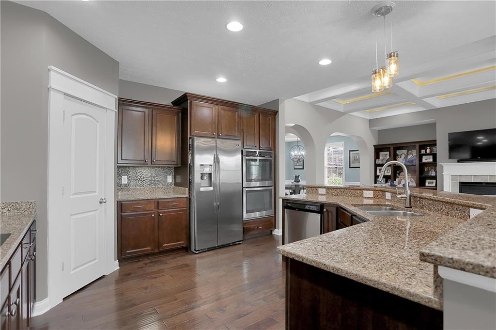 6153 Roxburgh Place Noblesville, IN 46062 - Photo 20 of 60 Gallery Image 20