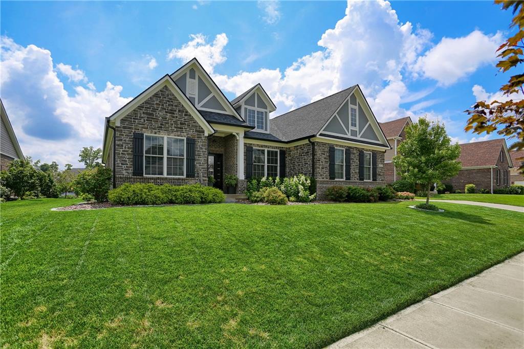 6153 Roxburgh Place Noblesville, IN 46062 - Photo 3 of 60 Gallery Image 3