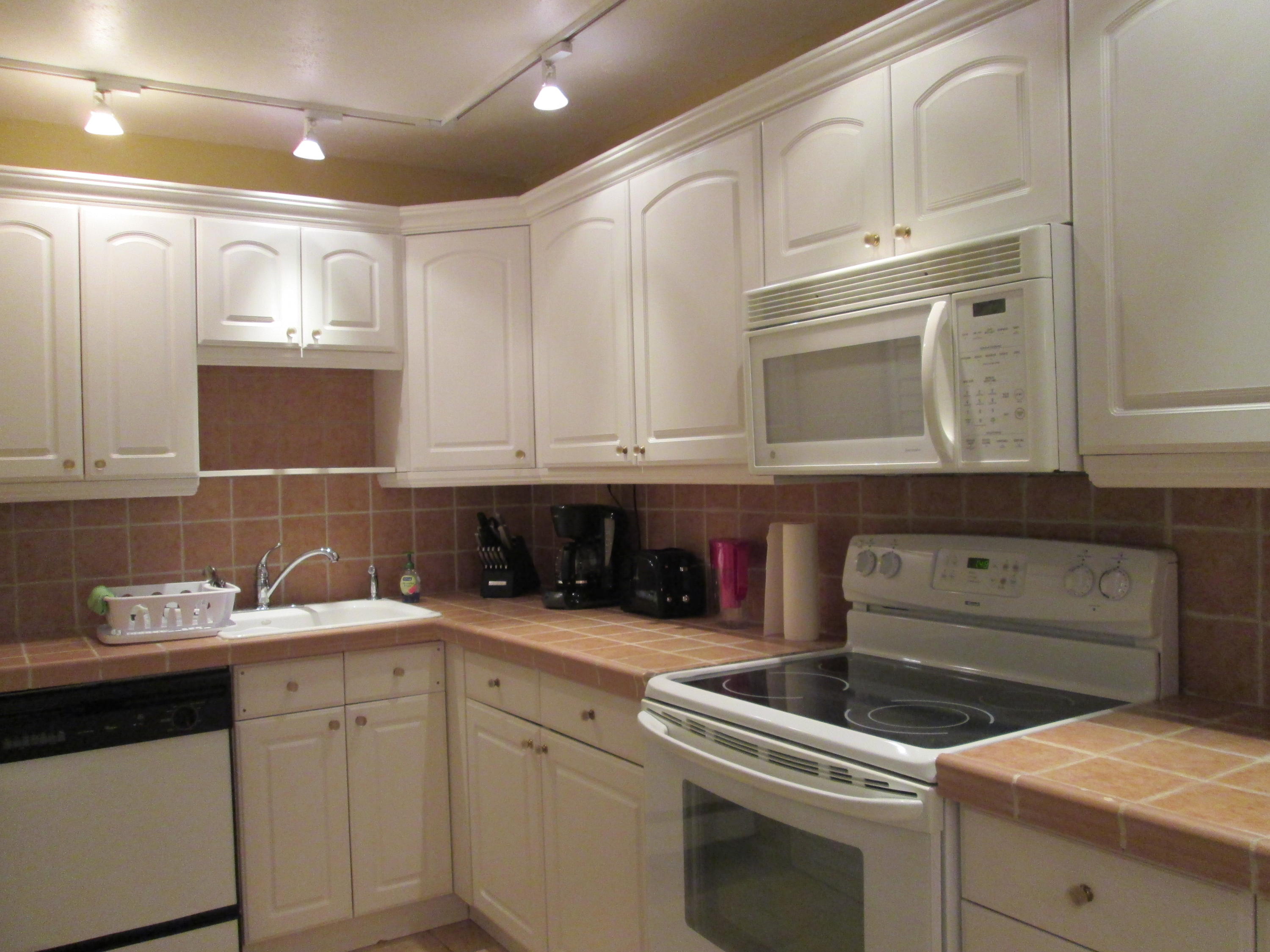 388 Golfview Road, Unit C North Palm Beach, FL 33408 - Photo 5 of 16