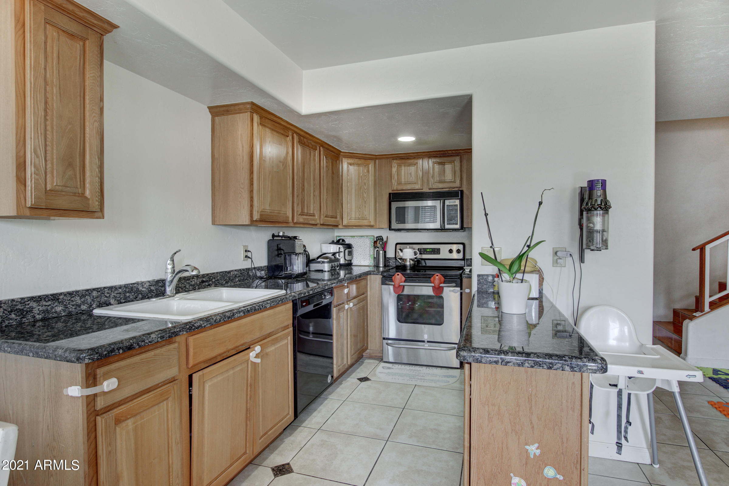 151 East Broadway Road, Unit 101 Tempe, AZ 85282 - Photo 9 of 29 151 E Broadway Rd #101-10