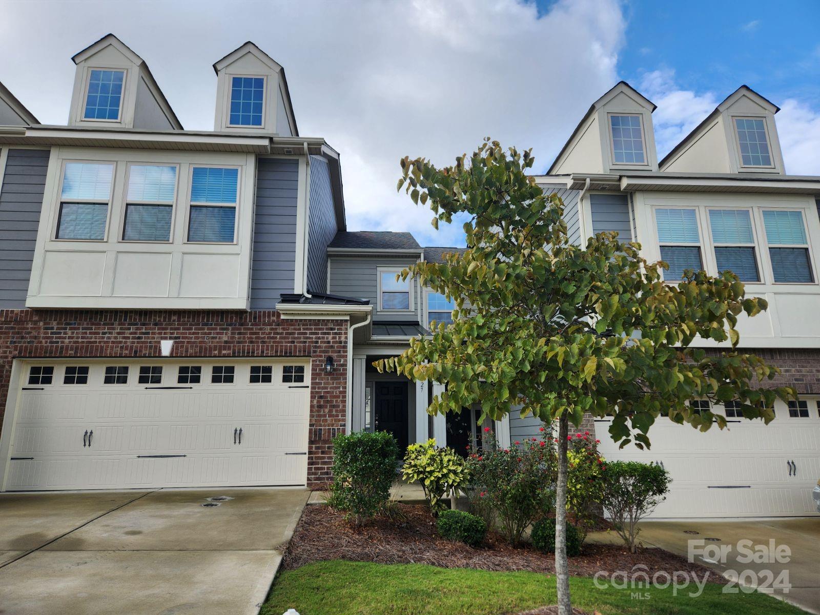 627 Amber Meadows Way Tega Cay, SC 29708 - Photo 2 of 30